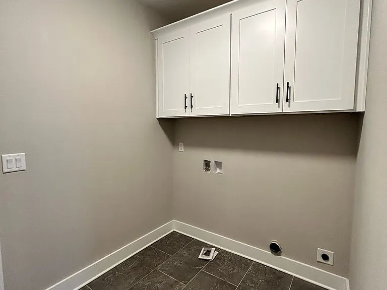 555 Willow Grove Ct — Photo 5