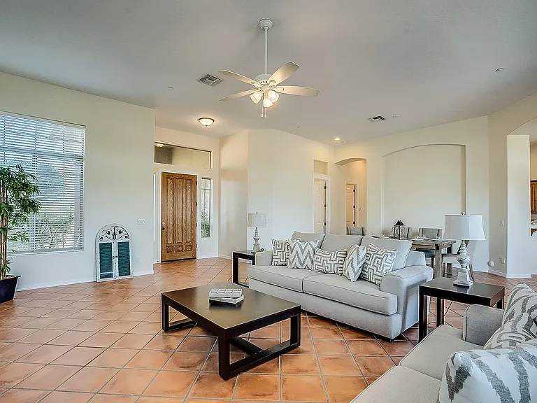 42020 N Moss Springs Rd — Photo 3