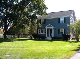 10 Moore St, Chelmsford, MA 01824