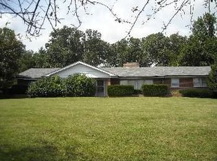 1 S Spoede Rd, Saint Louis, MO 63141