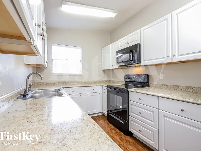 6127 Bright Valley Dr — Photo 7