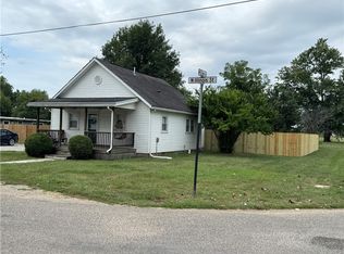 308 N Illinois St, Ashmore, IL 61912