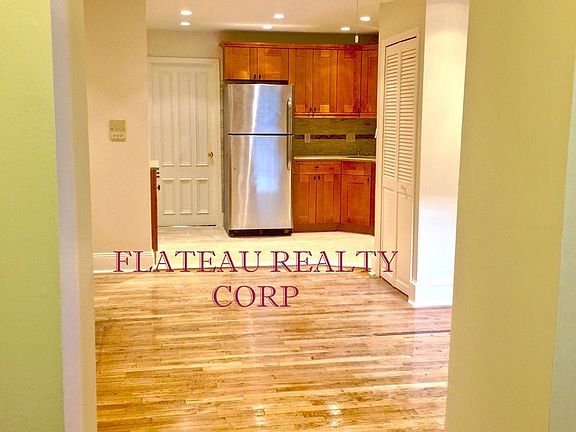 2nd image of 28 Cambridge Pl APT B