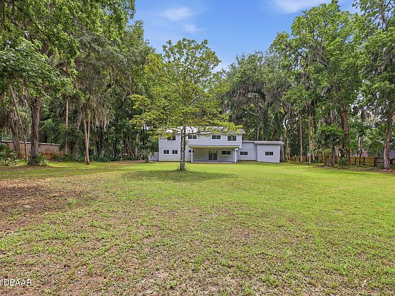 2nd image of 555 Wildwood Dr