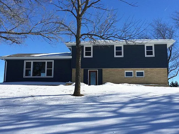 117 N Crown Pt, Bloomfield, NE 68718