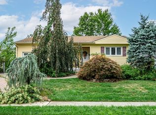 10 Ferris Rd, Edison, NJ 08817