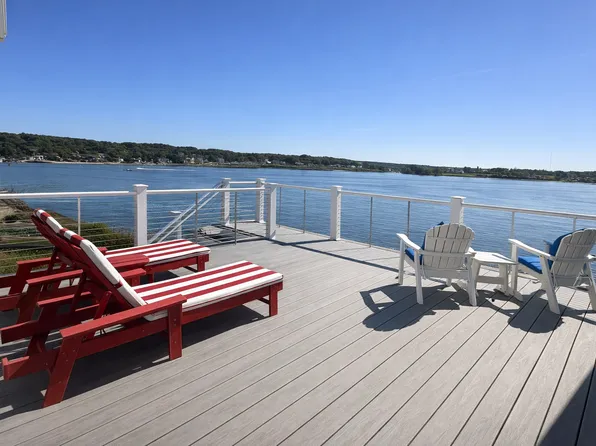 193 Seaconnet Blvd, Portsmouth, RI