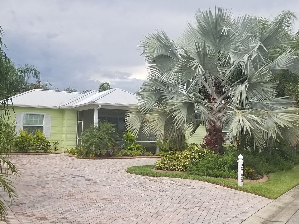 Built 2016 & garage 2018