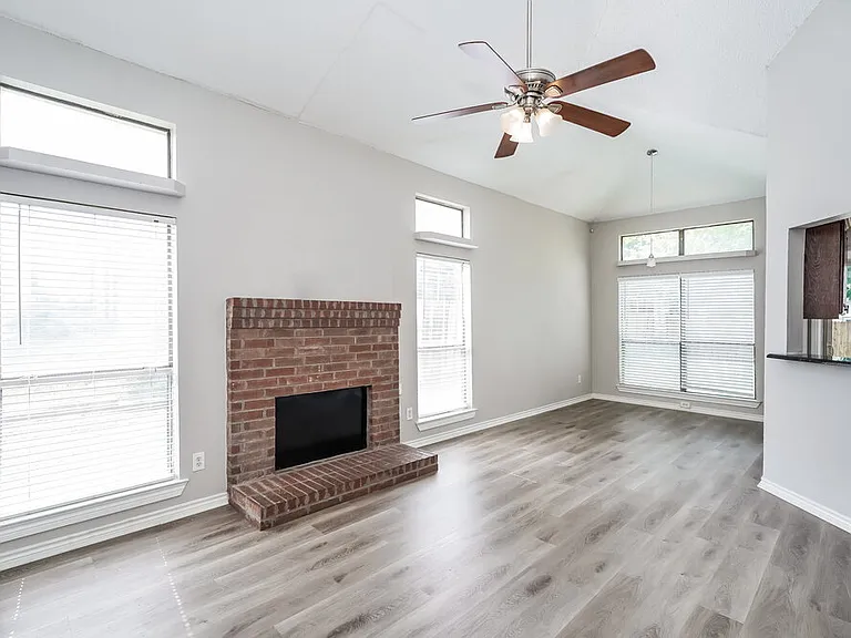 6721 Rhea Ridge Dr — Photo 4