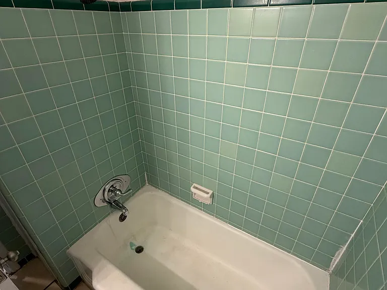 318 E Pershing St — Photo 7