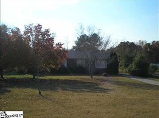 8746 Greenpond Rd, Gray Court, SC 29645