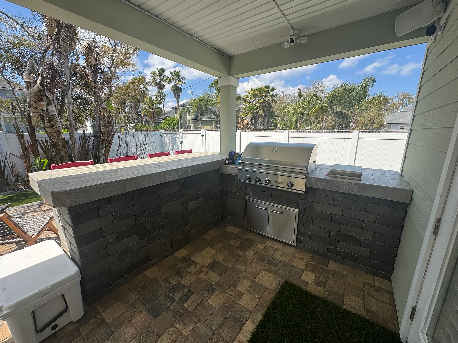 3 bed, 2.5 bath, 2556 sqft, $5,200 — Photo 4