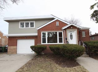8825 S California Ave, Worth, IL 60805