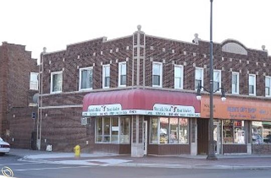 1st image of 10601 W Warren Ave