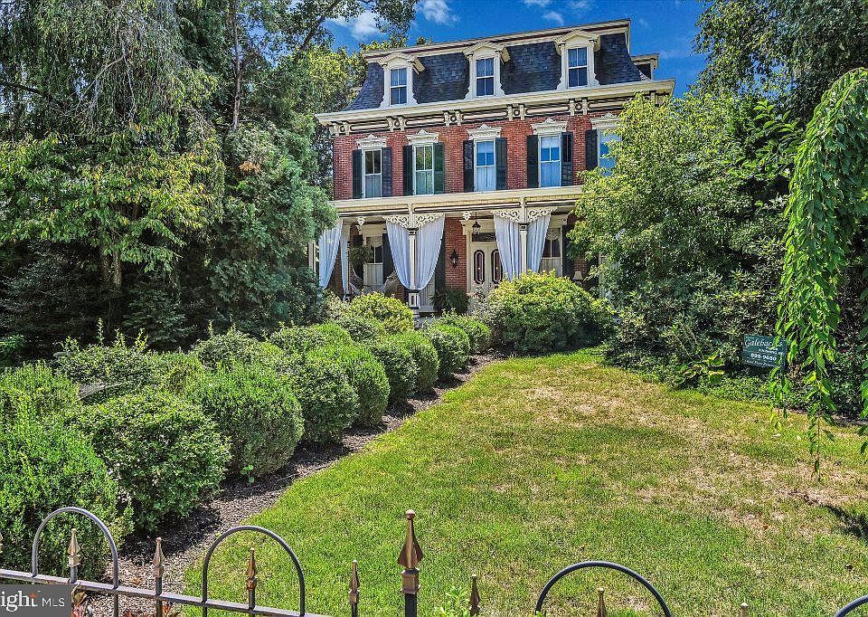 202 Main St, Landisville, PA 17538 Zillow