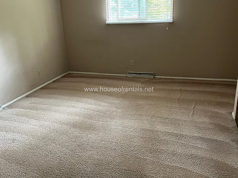 5 Razer St #1 — Photo 6