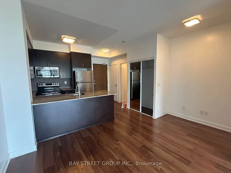 260 Sackville St #909 — Photo 17