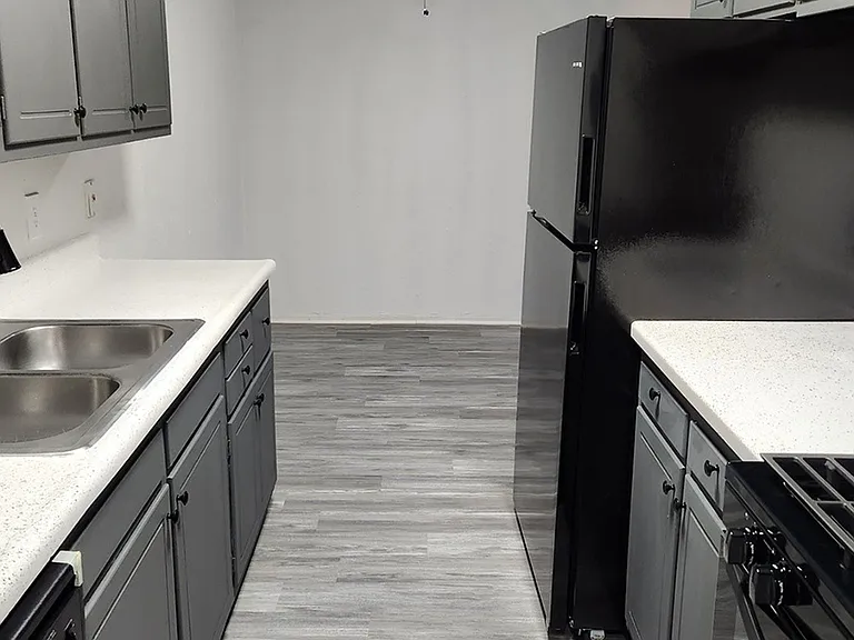 Ridgebrook Apartments — Photo 18