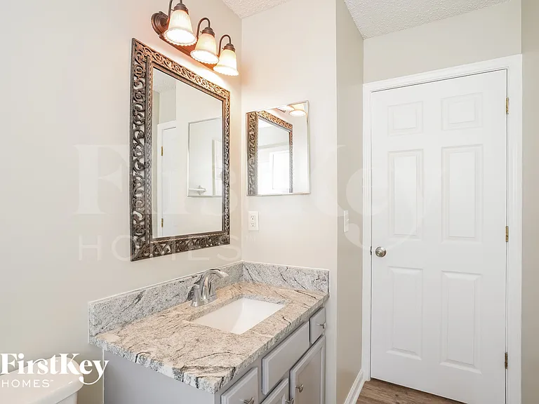 2388 Sophie Pl — Photo 15