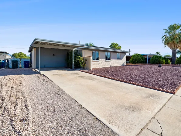 8001 E Nicaragua Dr, Tucson, AZ 85730