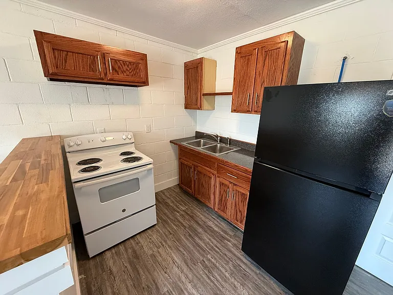 626 Power St #7 — Photo 7