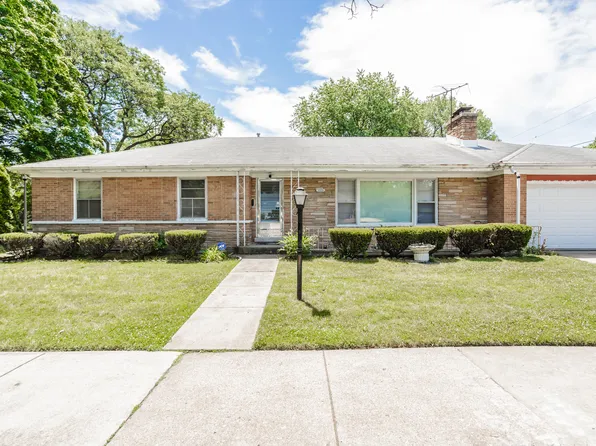 4439 Keeney St, Skokie, IL 60076