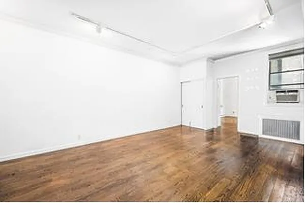 Rented by Douglas Elliman | media 10