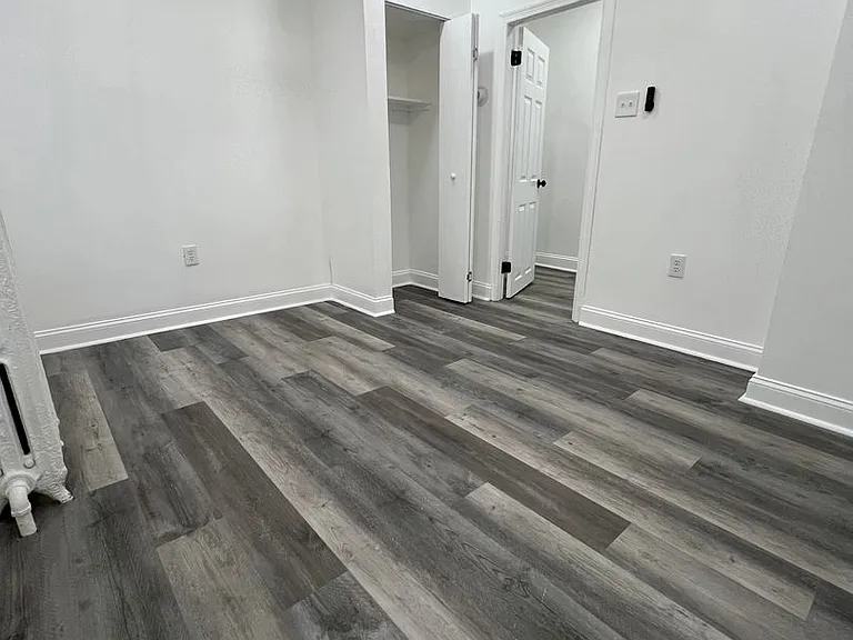 Locust St 6101 — Photo 16