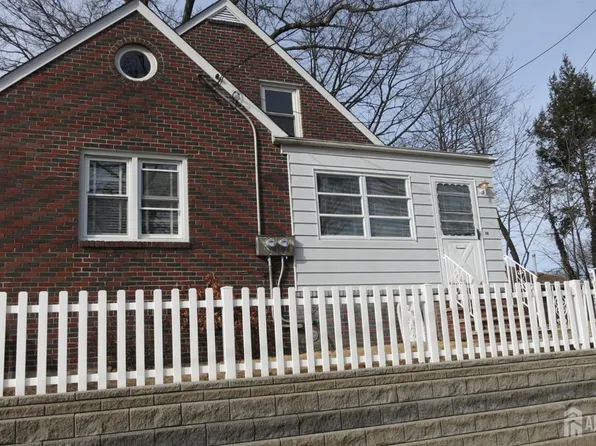 13 Union St, Sayreville, NJ 08872