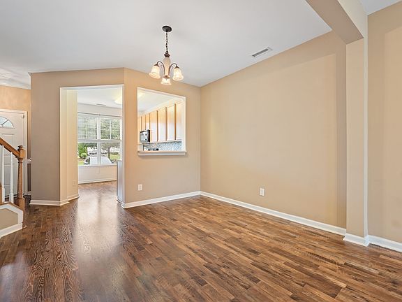 3rd image of 100 Stratford Lakes Dr Unit 160