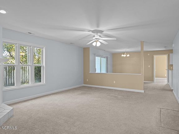 4th image of 404 Commerce Avenue #B