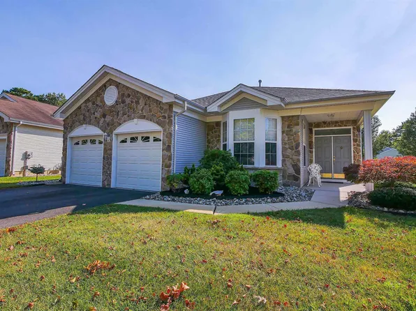 155 Brewster Dr, Galloway, NJ 08205