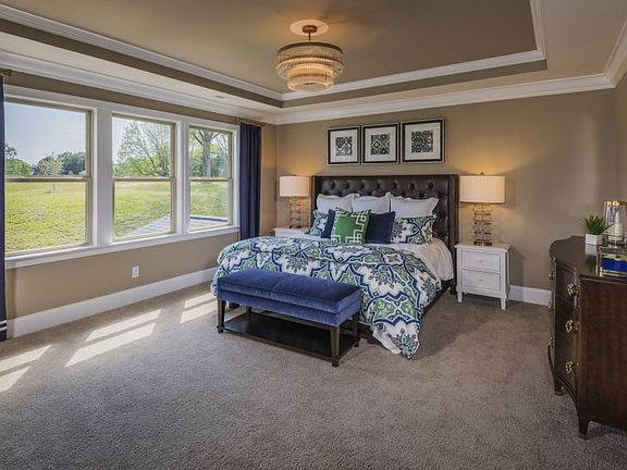 4th image of 1733 Maple Oak Dr