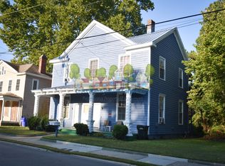 127 Wellons St APT 1, Suffolk, VA 23434