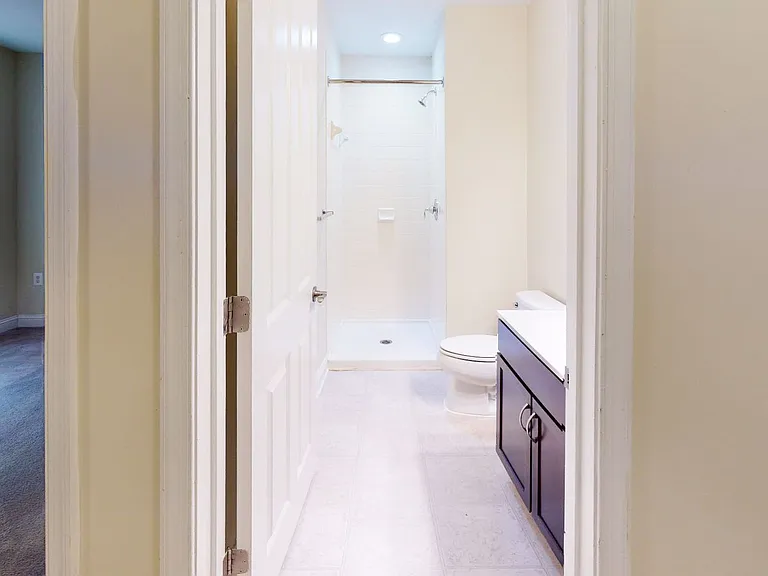 720 Barnes St NE — Photo 44