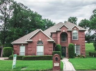 5949 Riverbend Pl, Fort Worth, TX 76112
