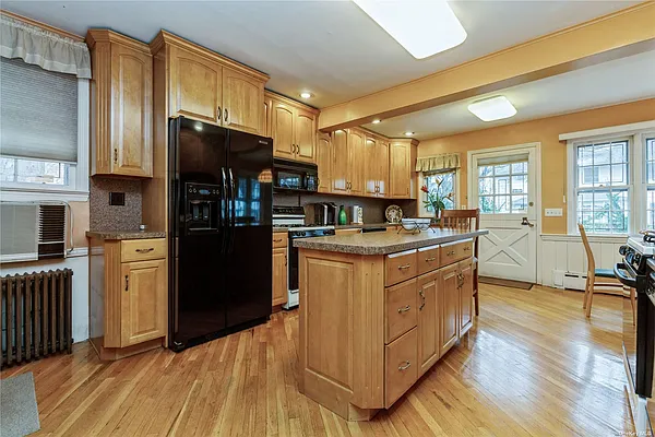 Sold by Prime Realty | media 2