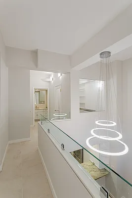 Rented by Compass | media 22