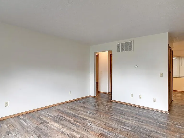 2724 Enterprise Ave #C — Photo 4