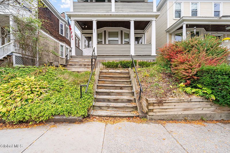 3rd image of 685 Myrtle Avenue
