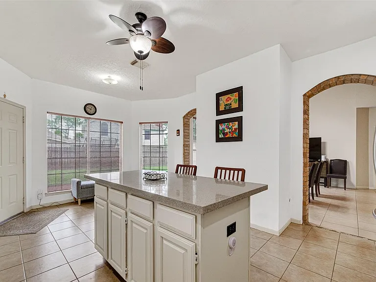 811 Colony Glen Ct — Photo 14