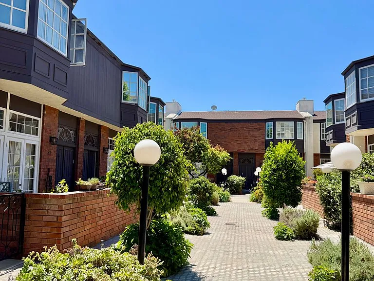 5420 Lindley Ave #21 — Photo 21