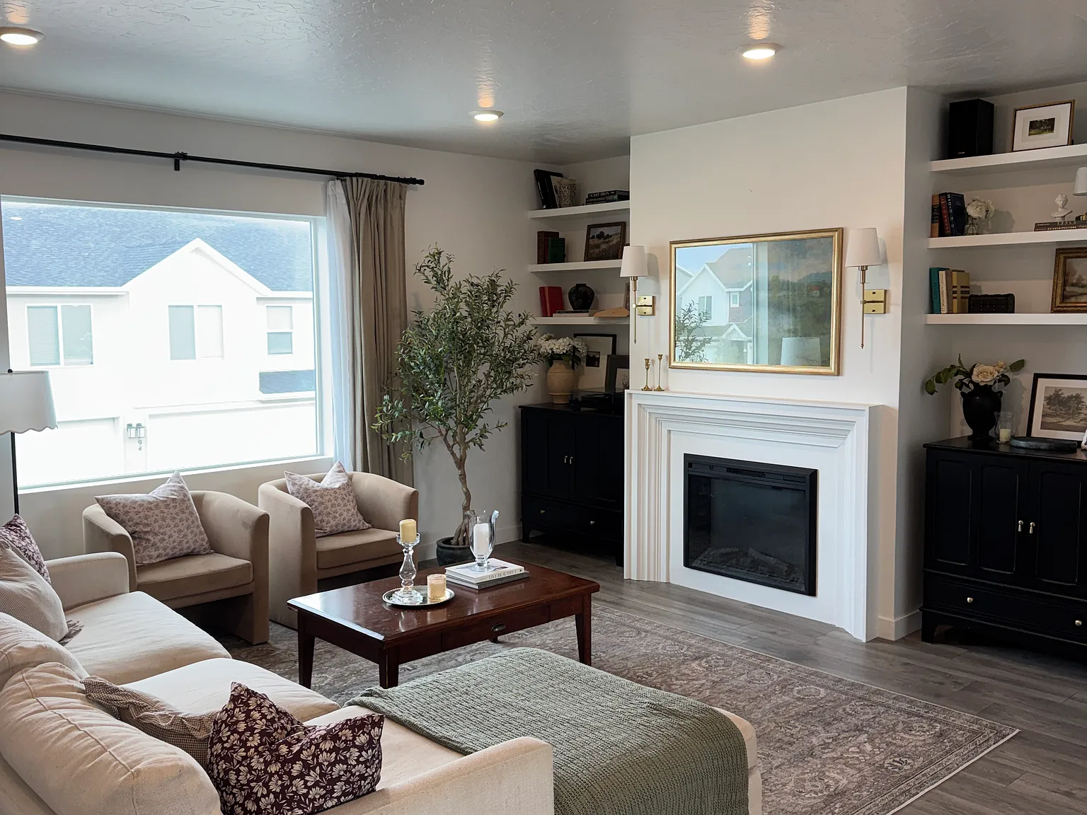 4 bed, 2019 sqft, $2,400 — Photo 4