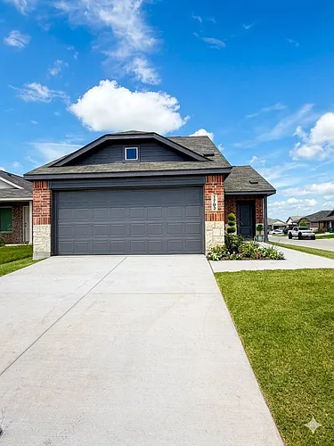 1703 Crossbill St Photo 1