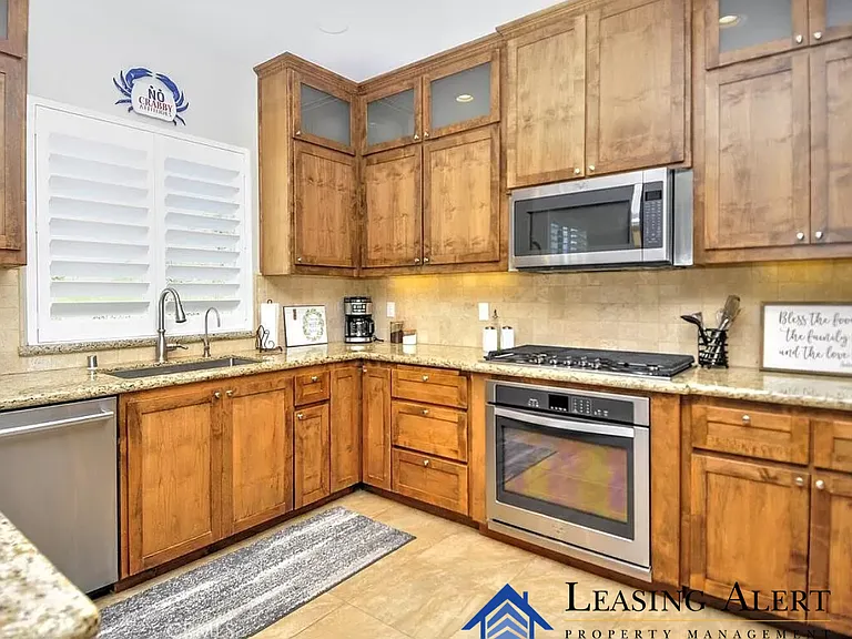 2526 Coburn Ln — Photo 4