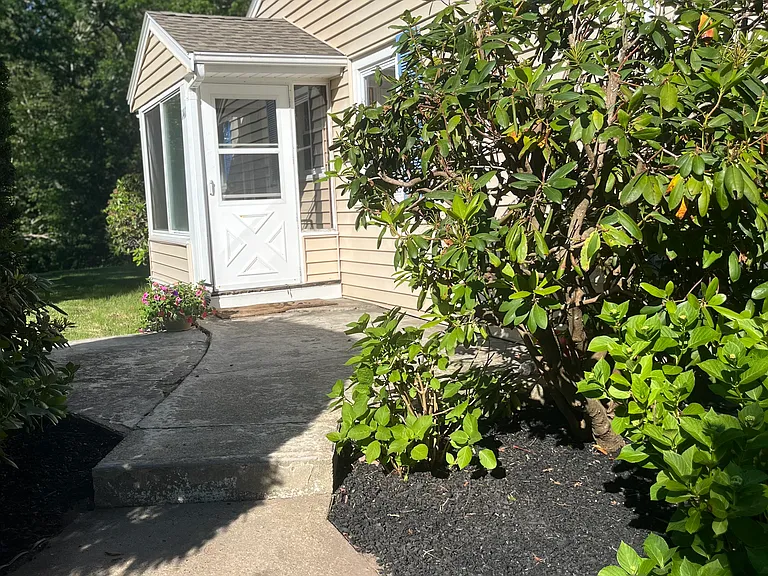 141 Herring Pond Rd — Photo 2
