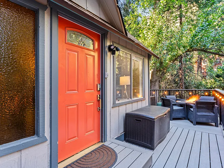 692 Sunderland Ct — Photo 4