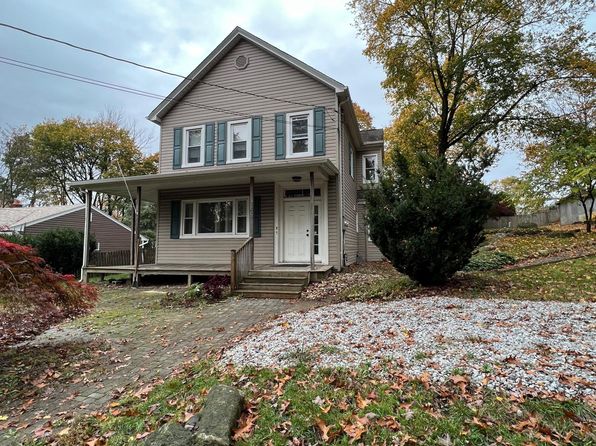 158 Boonton Ave FLOOR 1