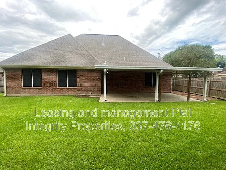 101 Seneca Cir — Photo 16