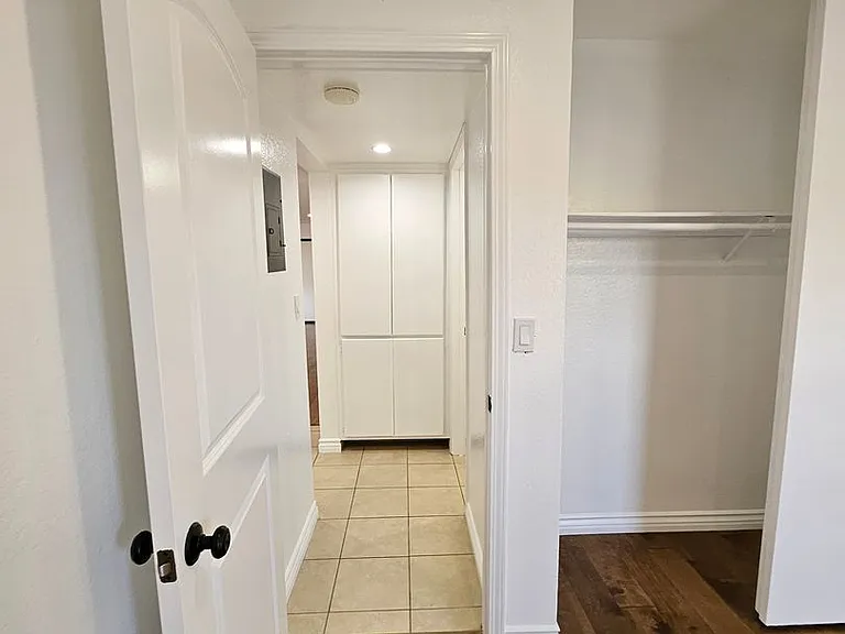 453 Ivy St — Photo 30